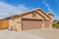 8338 W Paradise Dr in Peoria, AZ - Foto de edificio - Building Photo