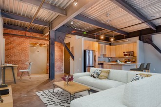 Albers Mill Lofts in Tacoma, WA - Foto de edificio - Interior Photo