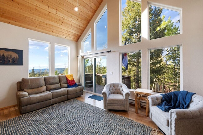 213 S West St in Woodland Park, CO - Building Photo - Building Photo