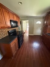 3446 W Jefferson St in Louisville, KY - Building Photo - Building Photo