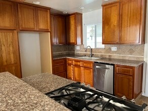 1046 W 187th Pl in Gardena, CA - Building Photo - Building Photo