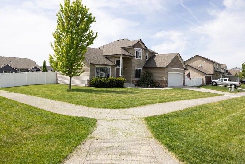 2275 W Freeland Dr in Coeur d'Alene, ID - Building Photo