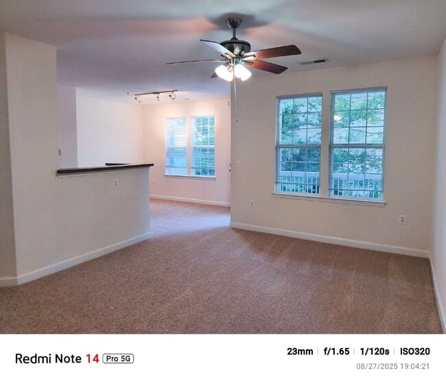 42492 Mayflower Terrace in Brambleton, VA - Building Photo - Building Photo