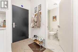 158 Front St E in Toronto, ON - Building Photo - Building Photo