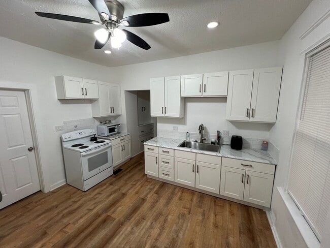property at 3459 N 8th St