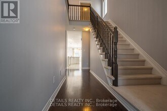 303 Bobolink Ridge in Ottawa, ON - Building Photo - Building Photo
