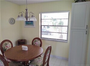 5211 SE Sea Island Way in Stuart, FL - Building Photo - Building Photo