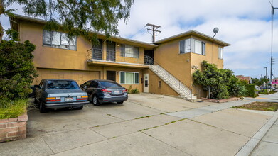 632 W Hillsdale St in Inglewood, CA - Building Photo - Building Photo