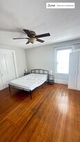 Room in Shared 3 bed/1 bath home in Somerville, MA - Building Photo