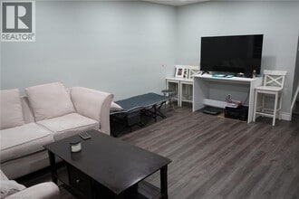 34 Appalachian Crescent in Kitchener, ON - Building Photo - Building Photo