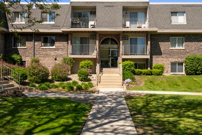 property at 838 Mcintosh Ct