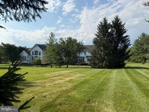 210 Kimberton Dr in Blue Bell, PA - Building Photo - Building Photo