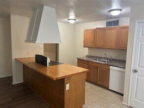 1605 Pilot Way in Garland, TX - Building Photo - Building Photo