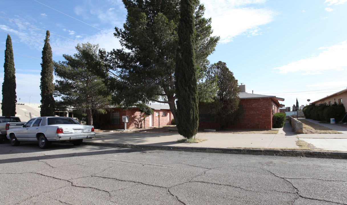 4036 Idalia Ave in El Paso, TX - Building Photo