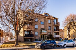 7805 René-Descartes Av in Montréal, QC - Building Photo