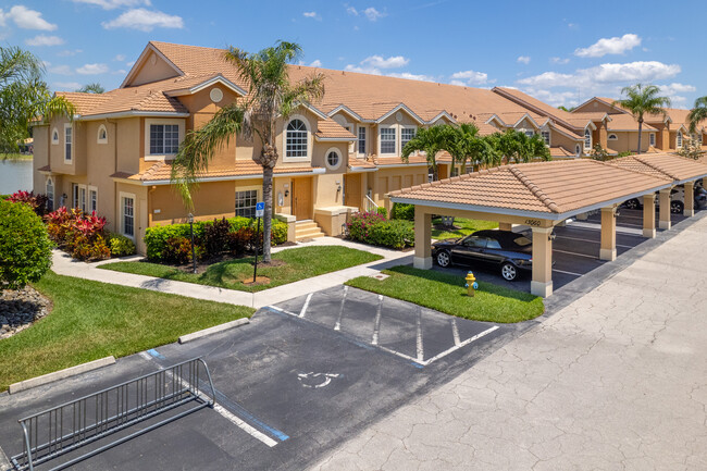 Waterford Commons in Bonita Springs, FL - Building Photo - Building Photo