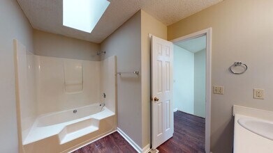 158 Woodfield Pl in Enterprise, AL - Building Photo - Building Photo
