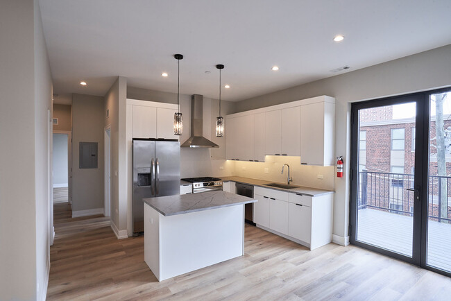 6029 S Champlain Ave in Chicago, IL - Building Photo - Building Photo