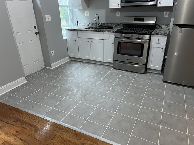 property at 400 N Loudon Ave