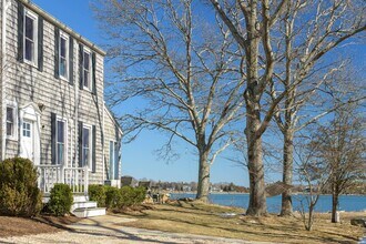 56 N Cartwright Rd in Shelter Island, NY - Building Photo - Building Photo
