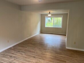 7233 Stanford Ct NW in Bremerton, WA - Building Photo - Building Photo