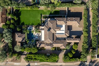 7730 N Mockingbird Ln in Paradise Valley, AZ - Building Photo - Building Photo