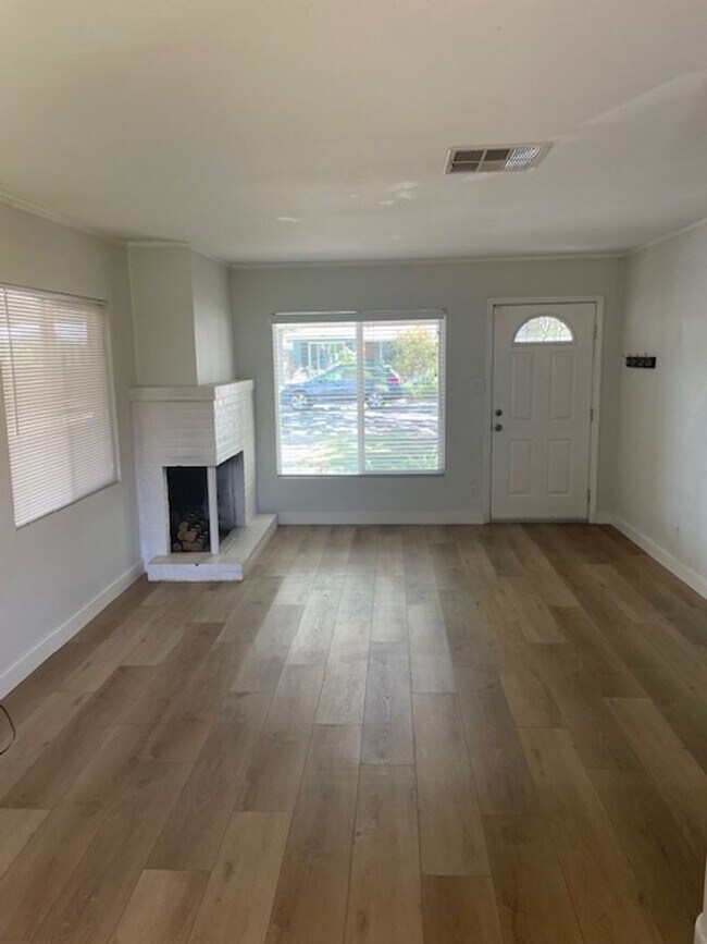 4805 61st St in Sacramento, CA - Building Photo - Building Photo