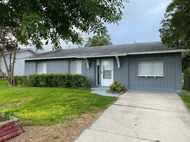 12421 Trailing Oaks St in Live Oak, TX - Building Photo