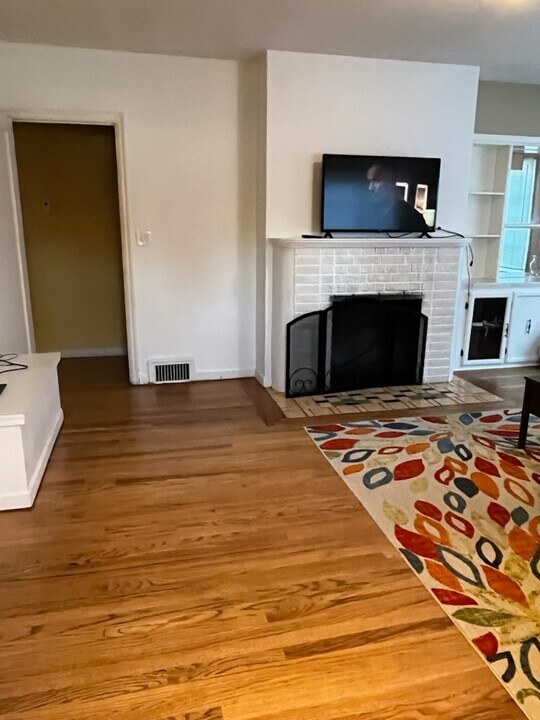 965 NE C St in Pullman, WA - Building Photo