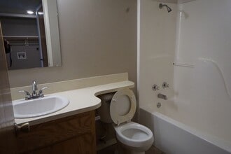 2233 Alma Blvd-Unit -2 in Van Buren, AR - Building Photo - Building Photo