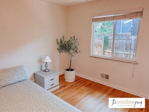 2481-2481 S Corona St in Denver, CO - Building Photo - Building Photo