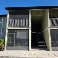 922 N Lake Destiny Rd in Altamonte Springs, FL - Building Photo