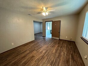 1400 Willow Bend Way, Unit A in Tallahassee, FL - Building Photo - Building Photo