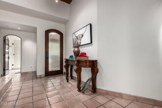 7500 E Boulders Pkwy in Scottsdale, AZ - Foto de edificio - Building Photo