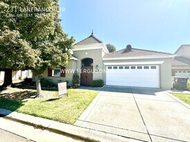 231 Lanfranco Cir in Sacramento, CA - Building Photo