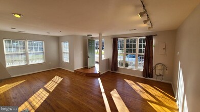 19001 Lark Song Terrace in Germantown, MD - Building Photo - Building Photo