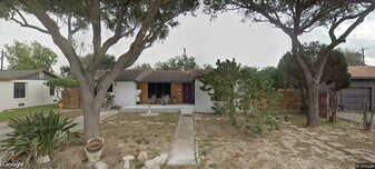 1808 N Broadway St in McAllen, TX - Building Photo