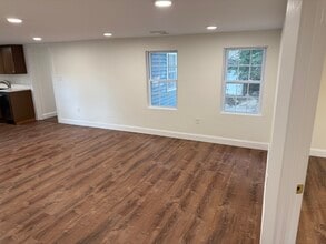 27 Leicester St in Oxford, MA - Building Photo - Building Photo