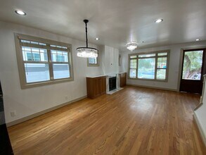 445 E Ave in Coronado, CA - Building Photo - Building Photo