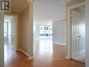 100-1100 Upper Madison Ave in Toronto, ON - Building Photo - Building Photo