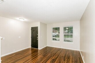 17411 Hoover Gardens Dr in Houston, TX - Building Photo - Building Photo
