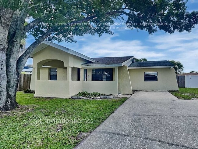 10206 Vista Cove Ct in Tampa, FL - Building Photo - Building Photo