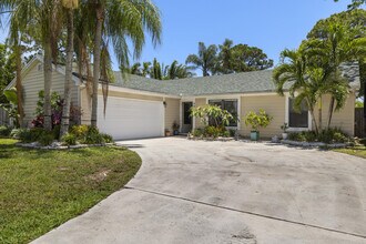 591 Kriss Ln in Jupiter, FL - Building Photo - Building Photo