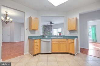 2400 Chestnut Terrace Ct in Odenton, MD - Building Photo - Building Photo