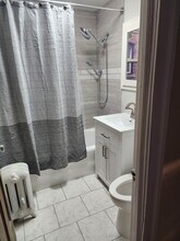 8841 S Blackstone Ave in Chicago, IL - Building Photo - Building Photo