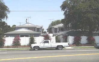 13741 Burbank Blvd in Van Nuys, CA - Building Photo