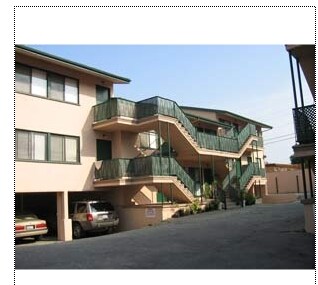 Pico Apartments in Santa Monica, CA - Foto de edificio - Building Photo