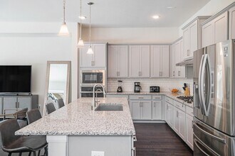 206 Liatris Ct in Conroe, TX - Building Photo - Building Photo