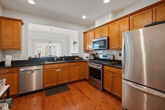 145 Stonehaven Dr in Weymouth, MA - Building Photo - Building Photo