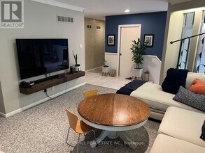 4 Hyfan Ct in Toronto, ON - Building Photo - Building Photo